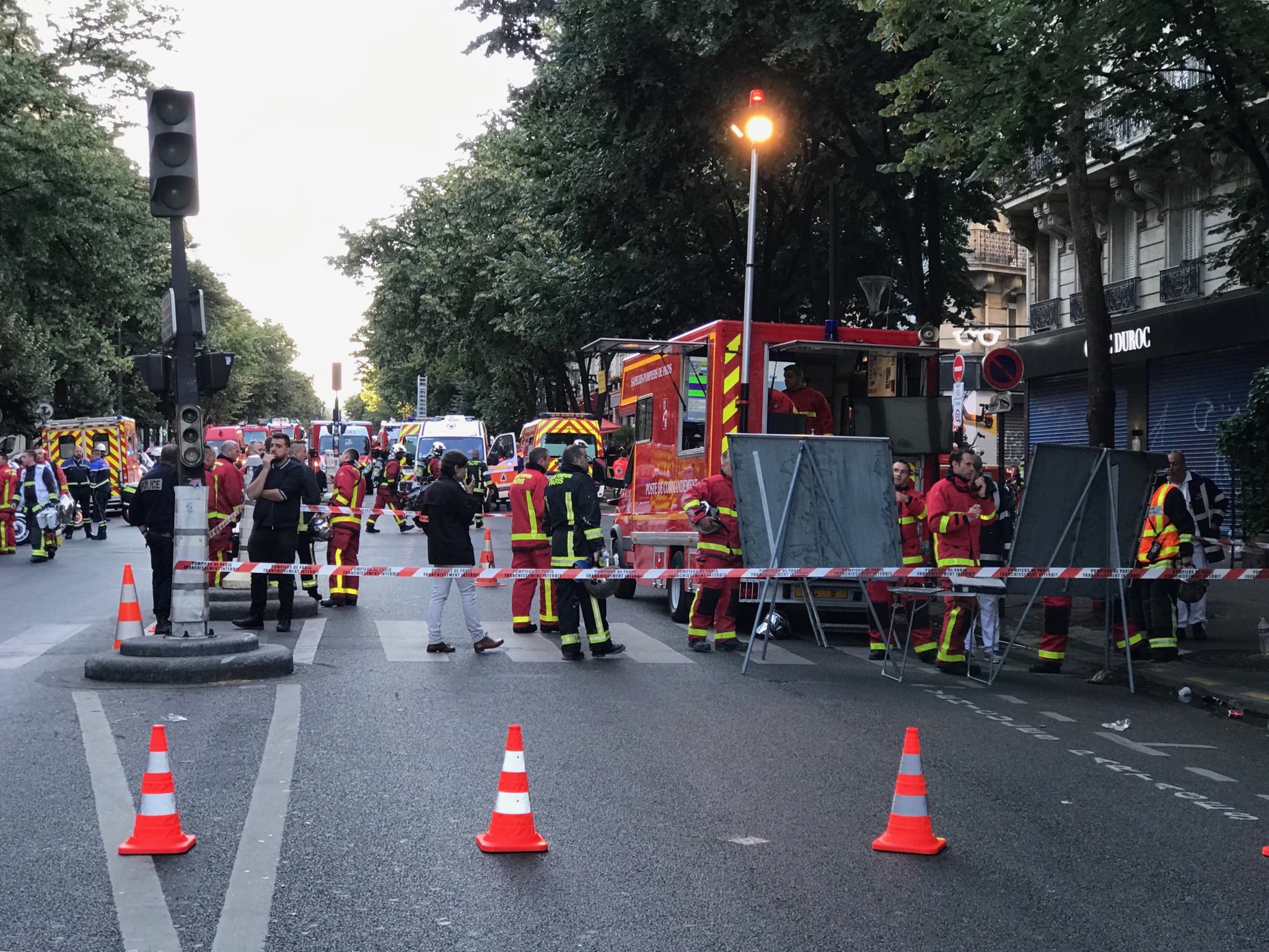 incendio parigi