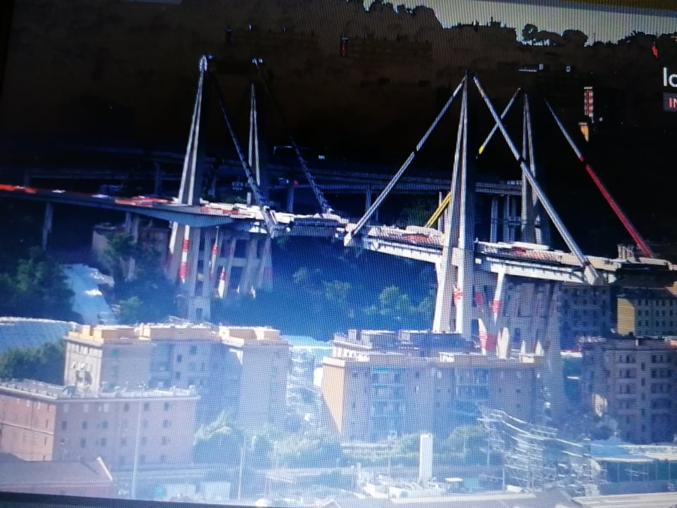 demolizione ponte morandi