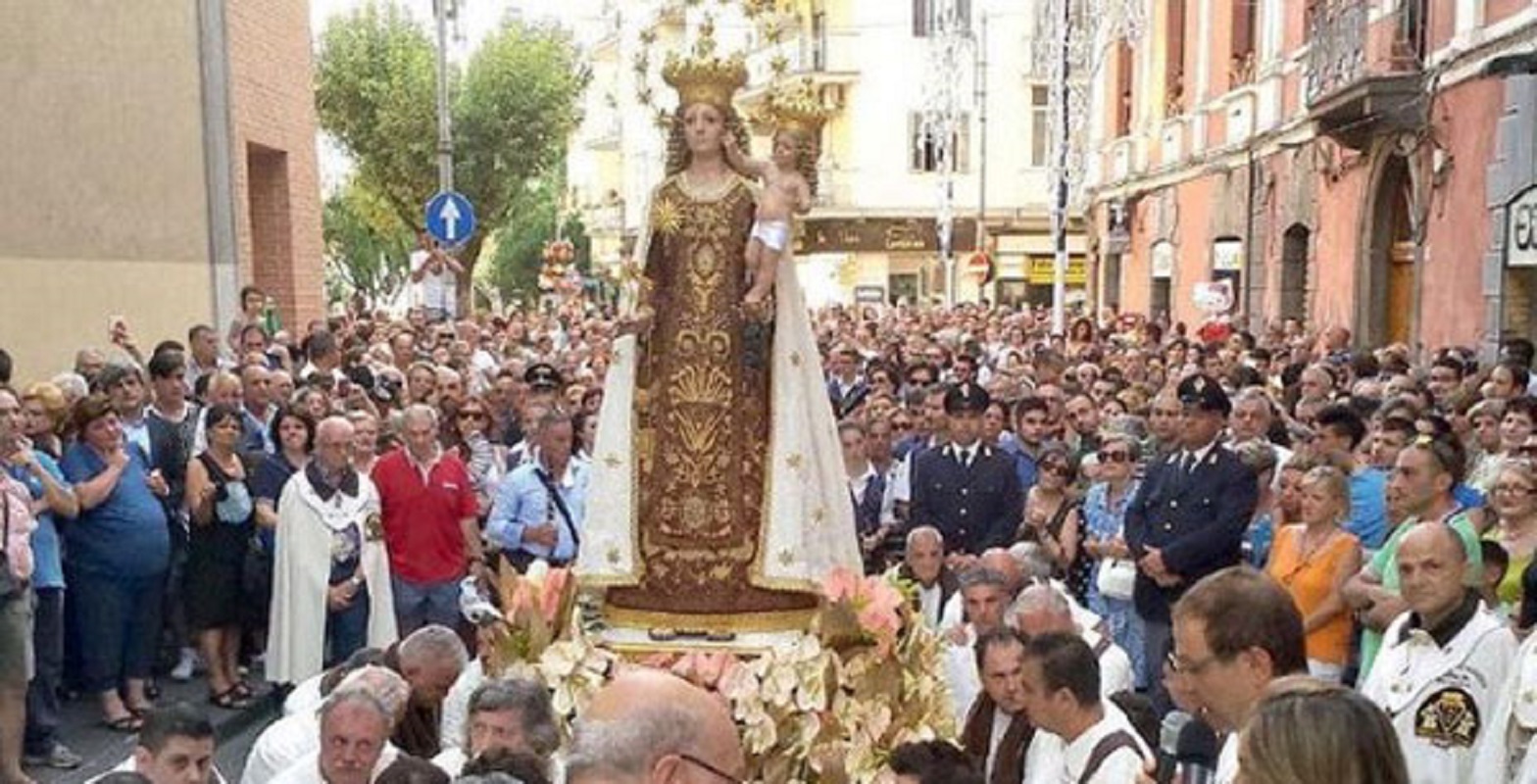 Madonna del Carmine Salerno processione