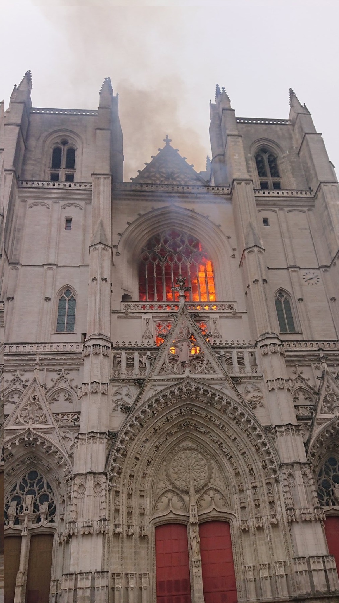 incendio cattedrale nantes