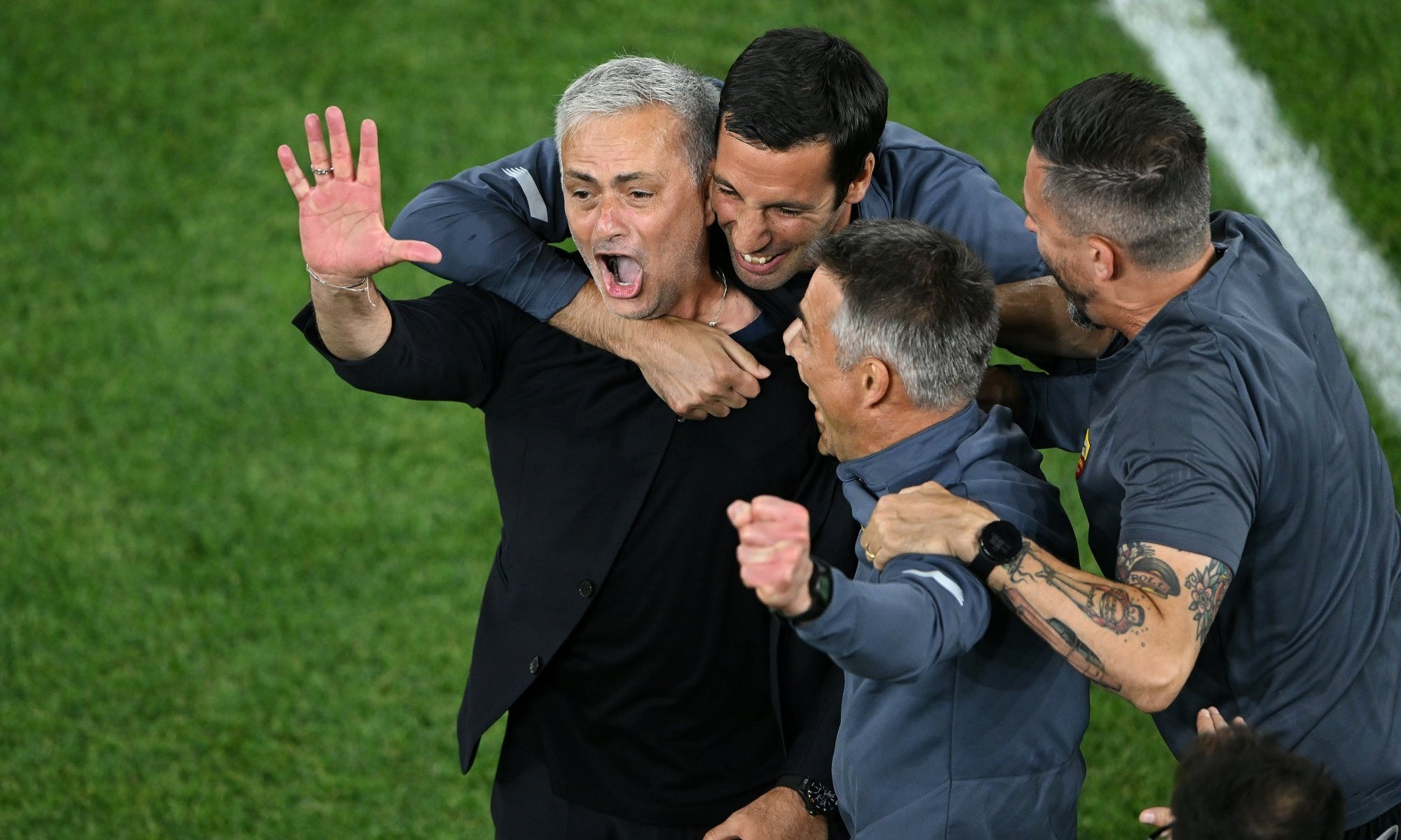 mourinho lacrime conference