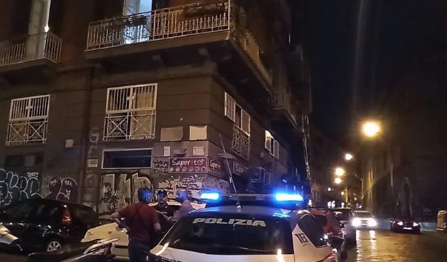 uccide madre Napoli