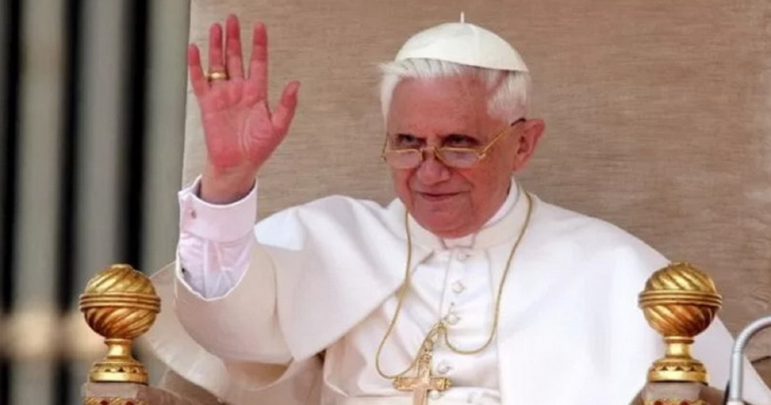 papa Benedetto XVI morto palinsesti