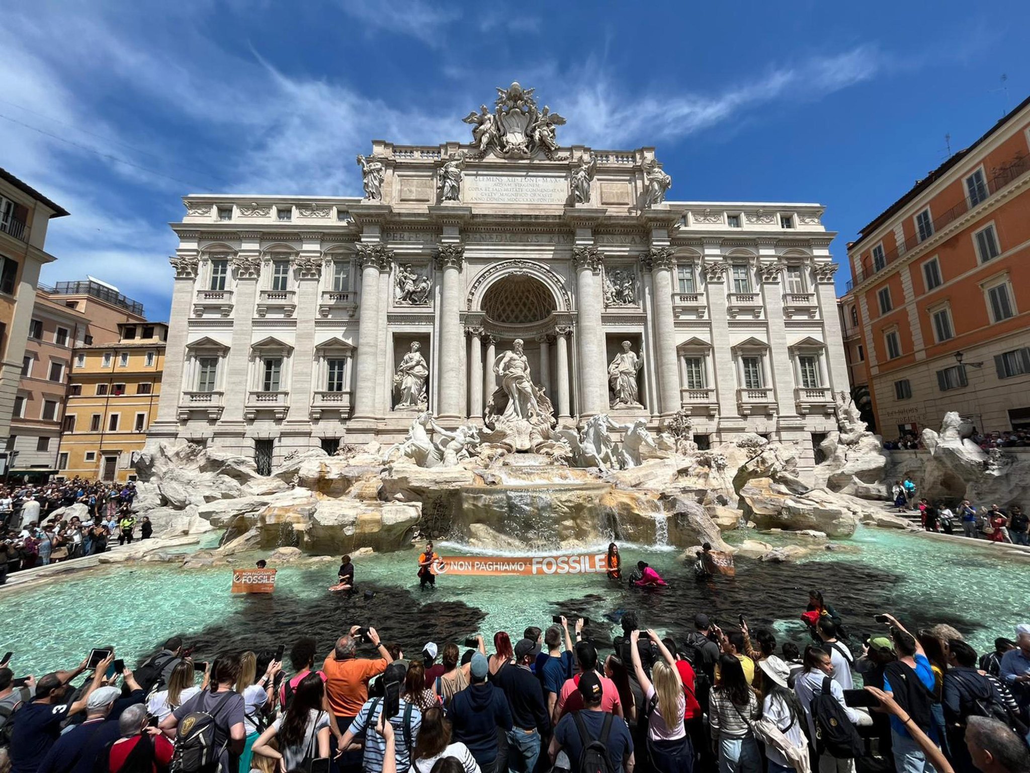 Fonta di Trevi liquido nero