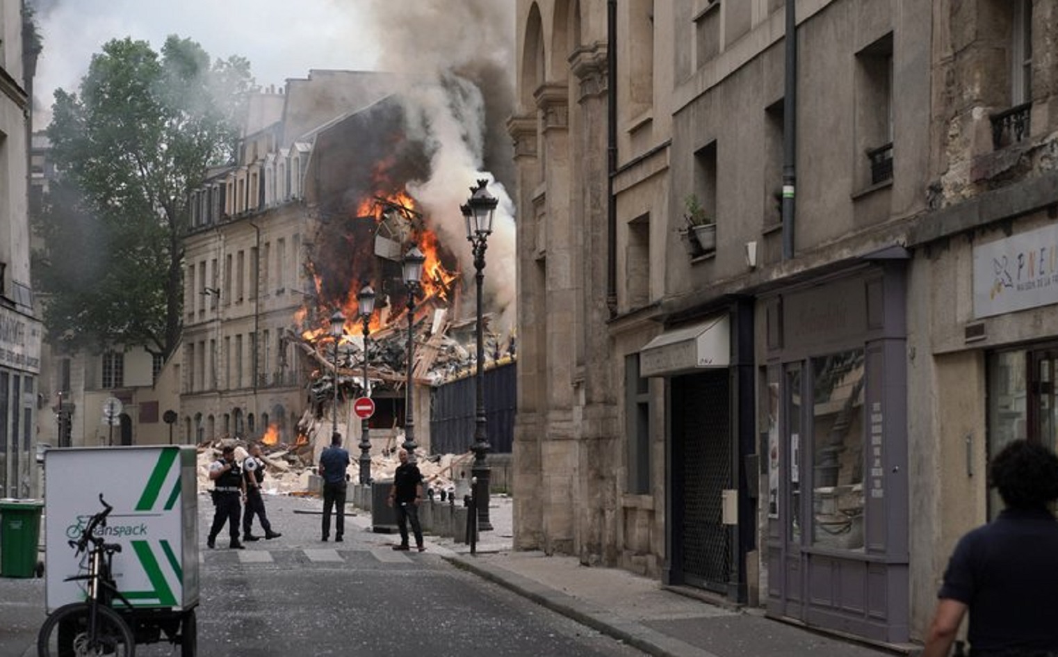 Esplosione Parigi