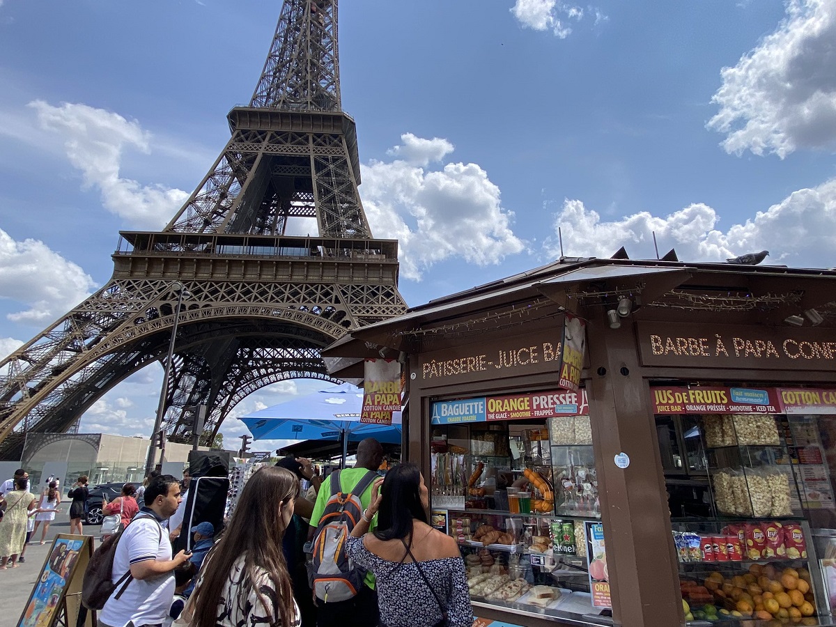 Torre Eiffel allarme bomba