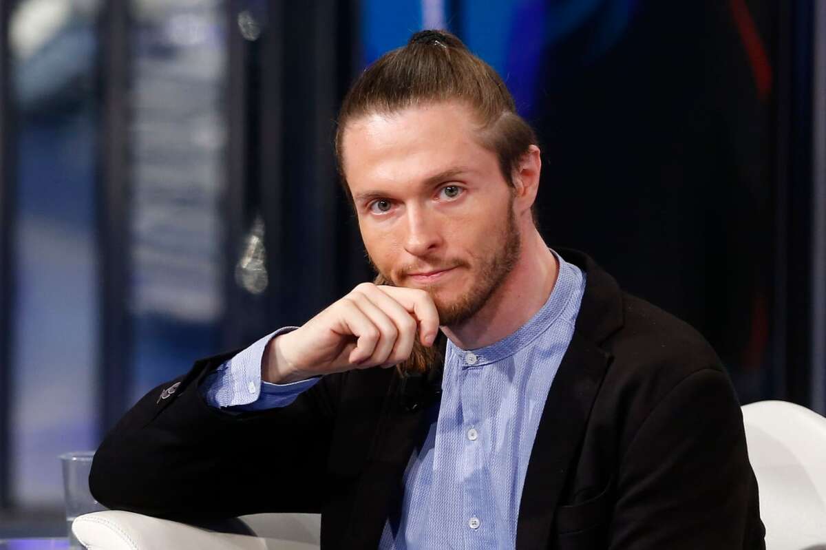 Raffaele Sollecito: ‘Vivo nella prigione del giudizio, mi rivedo nel caso Garlasco’ Raffaele Sollecito: ‘Vivo nella prigione del giudizio, mi rivedo nel caso Garlasco’
