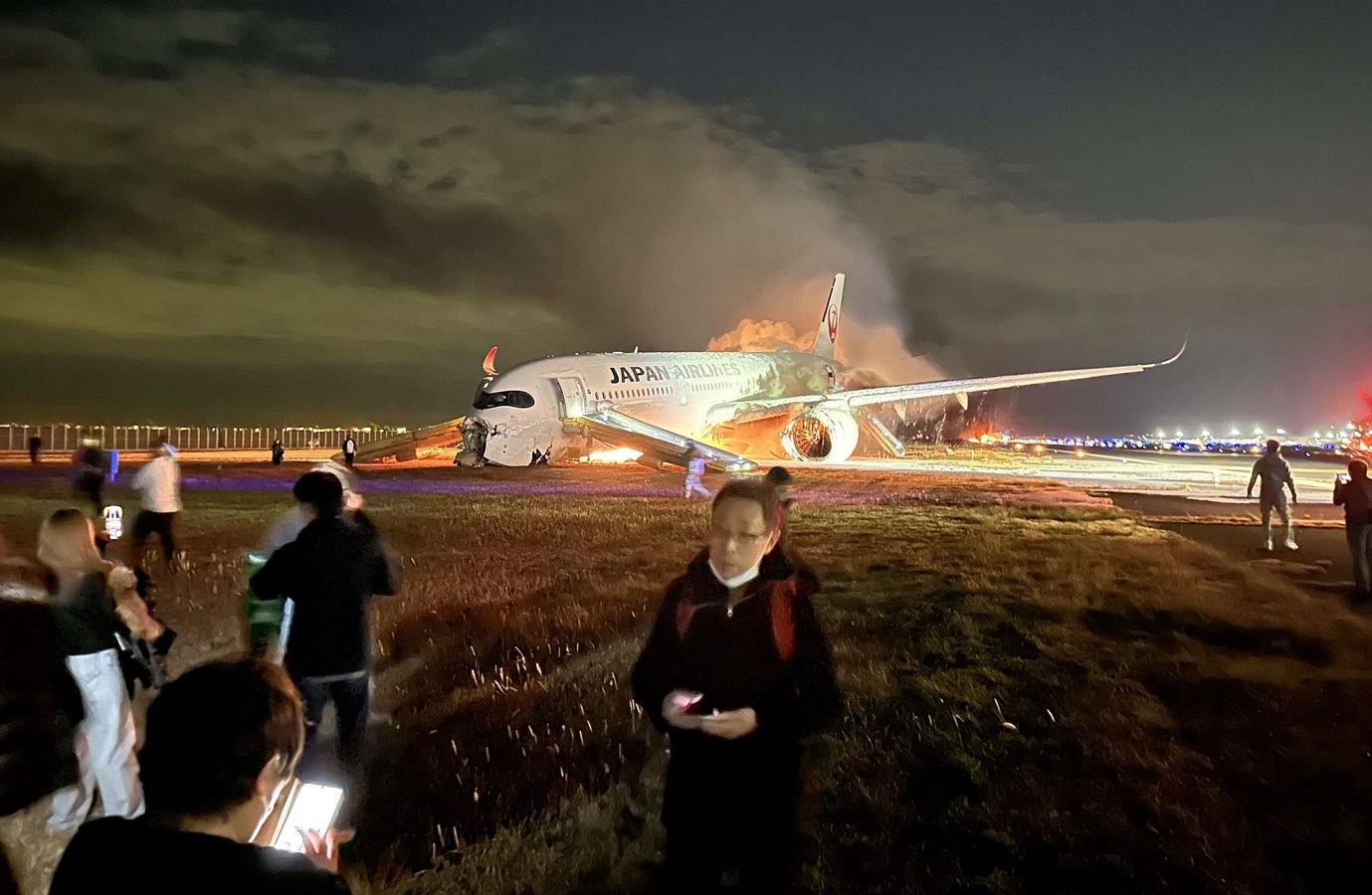 aereo japan airlines incendio