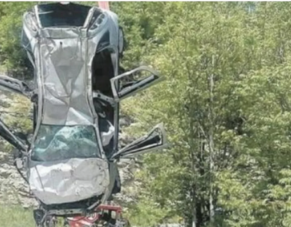 L'auto del ventenne di Ascoli morto nel tragico incidente sulla strada di Lissone