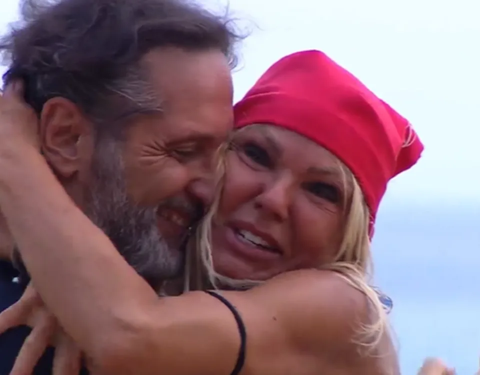 Matilde Brandi abbraccia Francesco Tafanelli