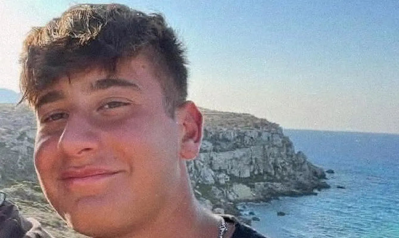 Tragedia a San Giovanni a Piro: Domenico Magliano muore a 16 anni in un incidente in moto Tragedia a San Giovanni a Piro: Domenico Magliano muore a 16 anni in un incidente in moto