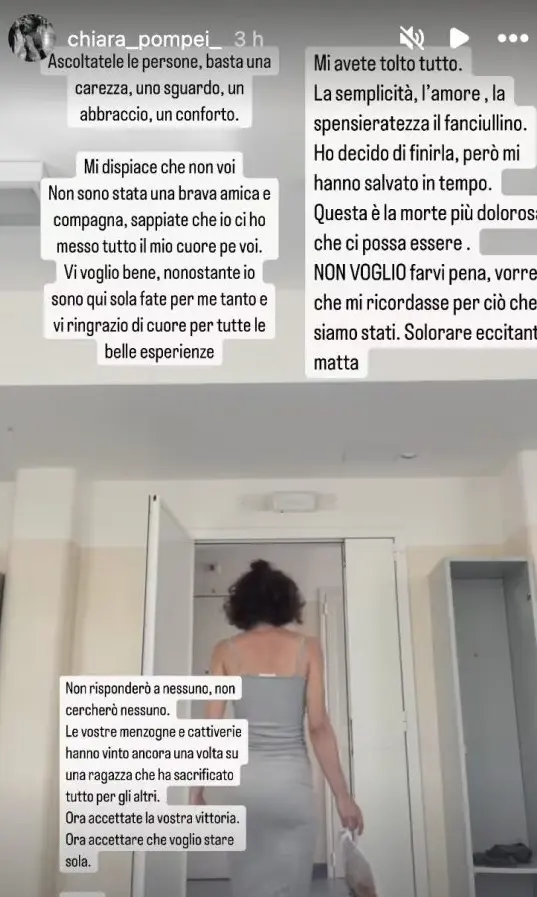 Uomini e Donne, l’ex tronista Chiara Pompei si è accoltellata: ‘Mi hanno salvata in tempo’ Uomini e Donne, l’ex tronista Chiara Pompei si è accoltellata: ‘Mi hanno salvata in tempo’