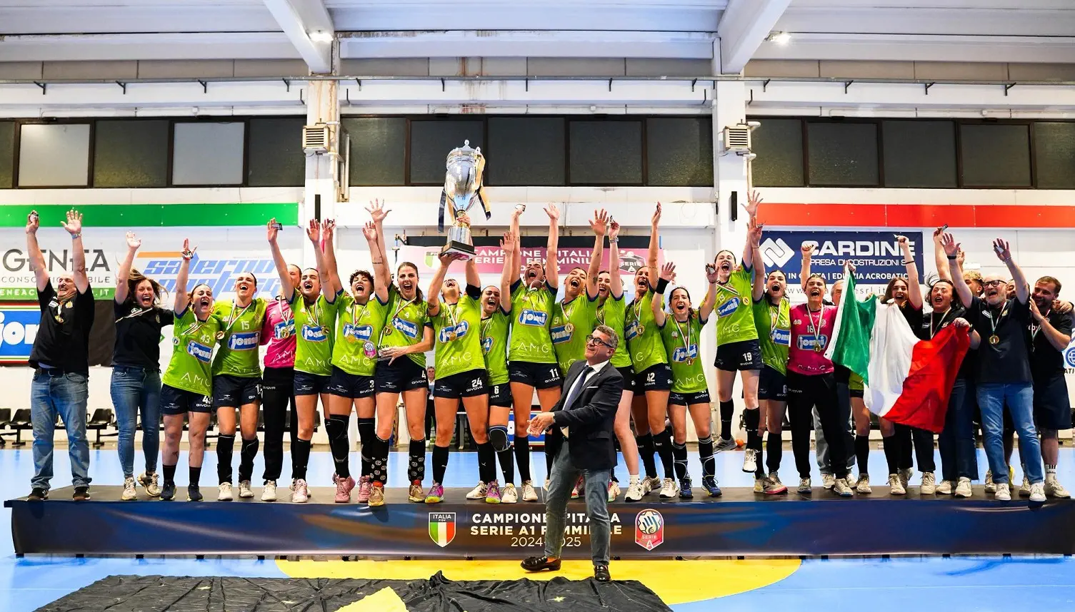 Jomi Salerno campione d'Italia per la decima volta nell'handball