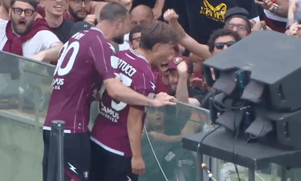 La gioia di Amatucci dopo il gol