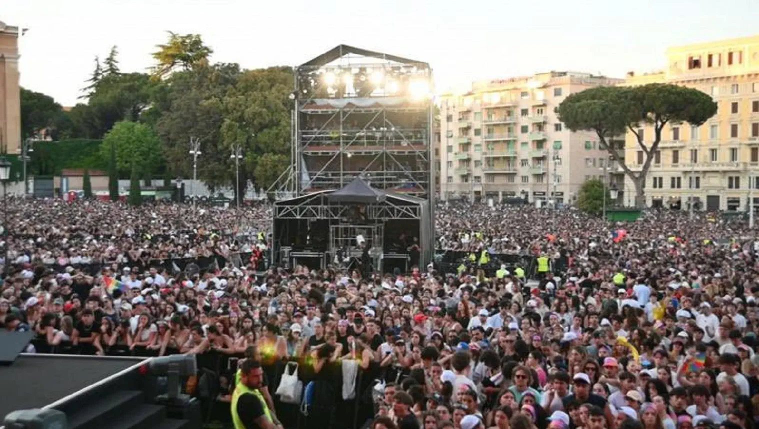 Molestata al Concertone del Primo Maggio, arrestati tre giovani: ‘Ho rivissuto un trauma’ Molestata al Concertone del Primo Maggio, arrestati tre giovani: ‘Ho rivissuto un trauma’