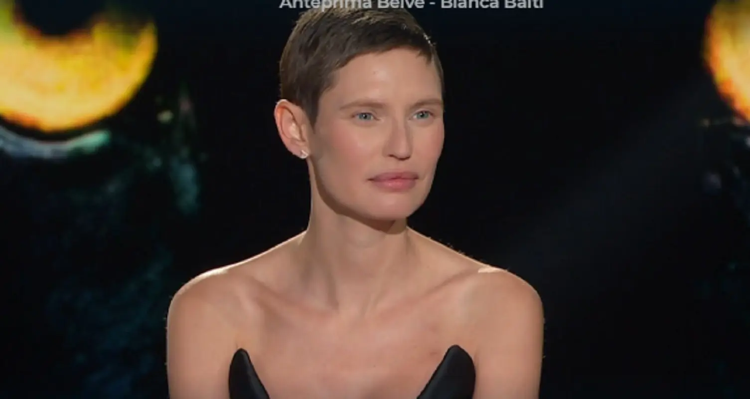 Bianca Balti sorprende a Belve con un dettaglio intimo: ‘Mi ha salvata dal cancro’ Bianca Balti sorprende a Belve con un dettaglio intimo: ‘Mi ha salvata dal cancro’