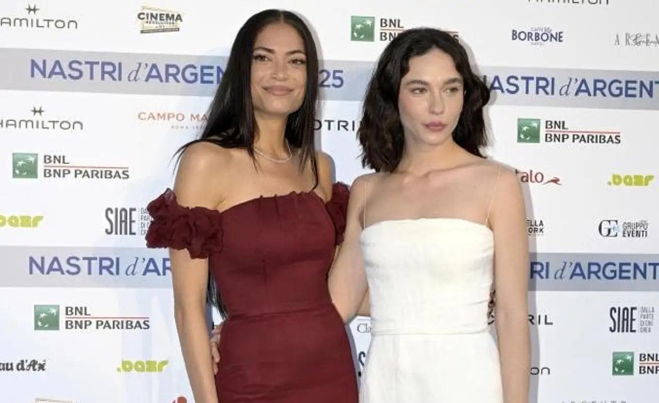 Matilda De Angelis critica il premio condiviso con Elodie al Nastro d’Argento: ‘È irrispettoso’ Matilda De Angelis critica il premio condiviso con Elodie al Nastro d’Argento: ‘È irrispettoso’