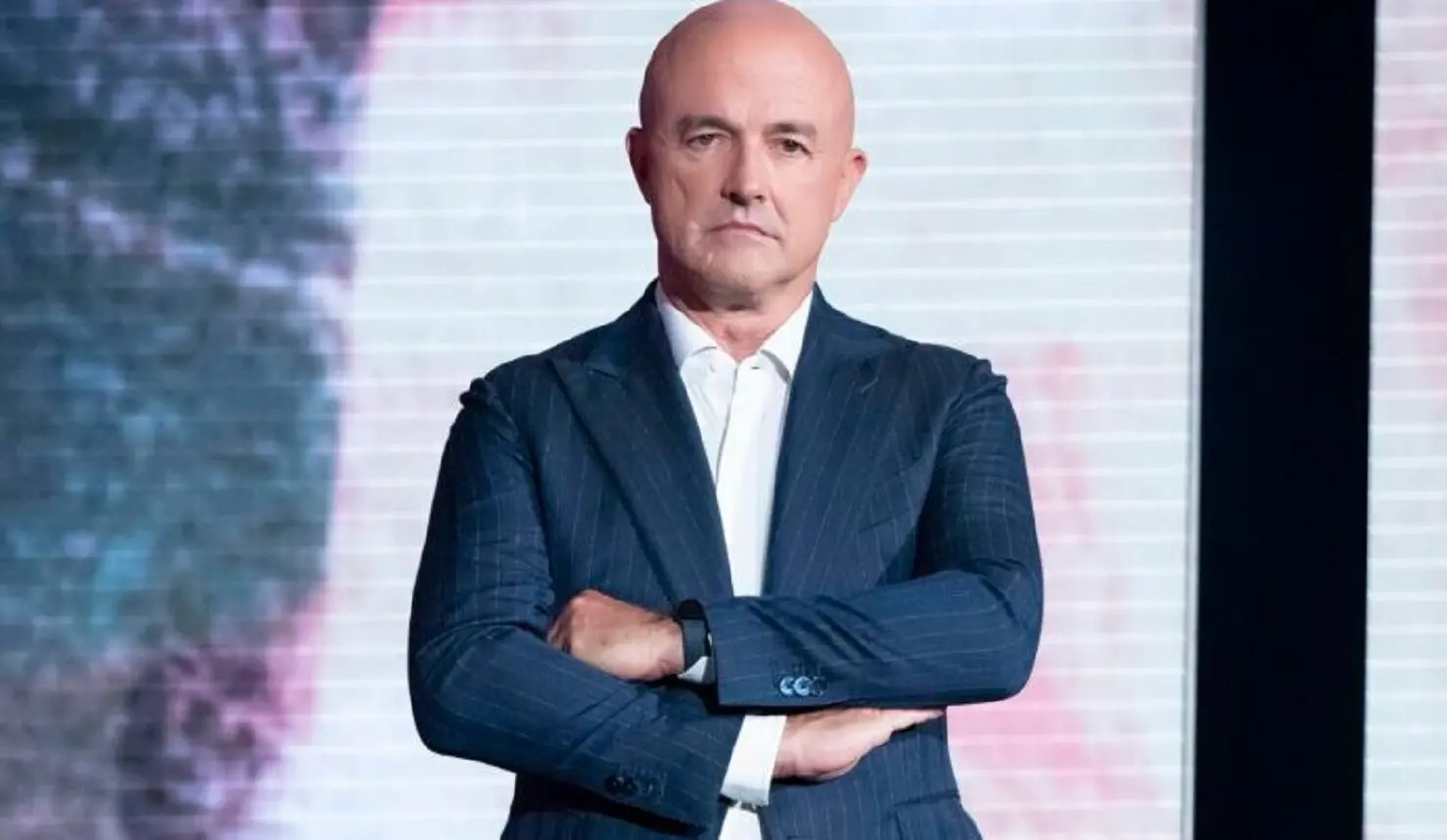 pomeriggio 5 cambia pelle gianluigi nuzzi in pole ma si va verso la conduzione doppia