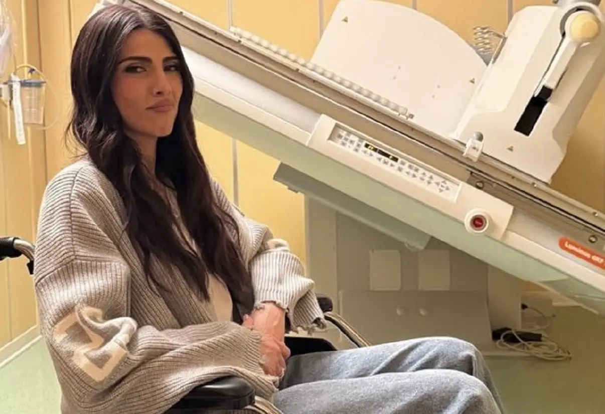 giulia salemi travolta durante the cage finisce in ospedale per un infortunio al ginocchio