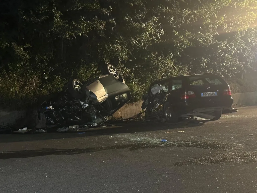 Gravissimo incidente sulla Casalina, morte 4 persone