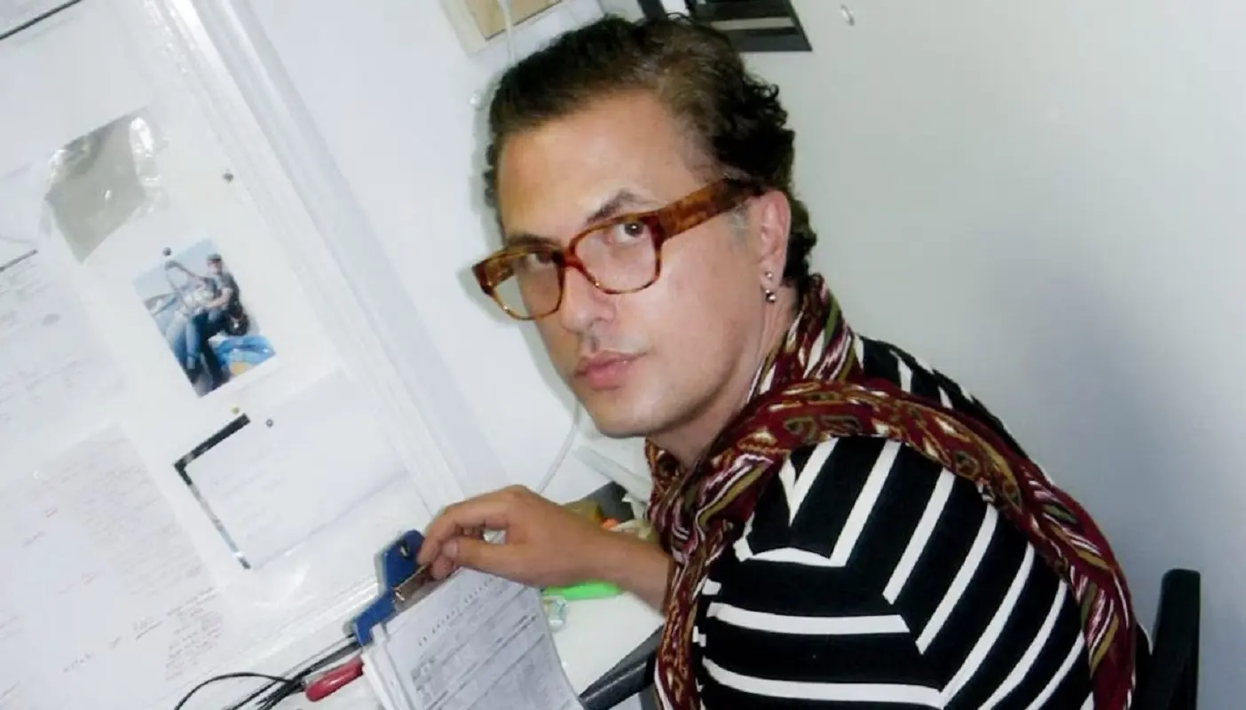 Morte di Luca Canfora a Capri: spunta l’ipotesi dell’omicidio del costumista dopo aggressione Morte di Luca Canfora a Capri: spunta l’ipotesi dell’omicidio del costumista dopo aggressione
