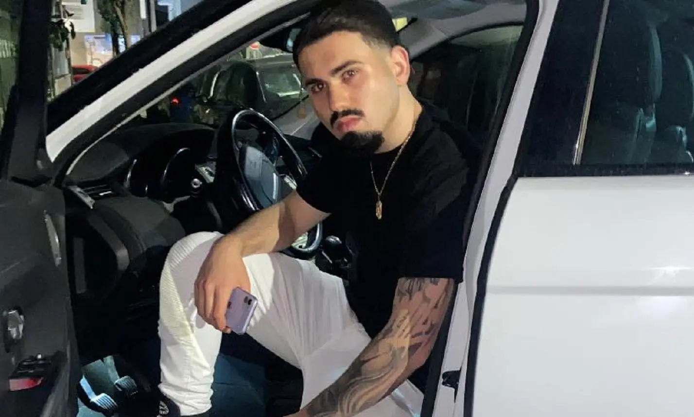 Addio a Mario D’Inverno, giovane tiktoker di Acerra morto dopo un incidente Addio a Mario D’Inverno, giovane tiktoker di Acerra morto dopo un incidente