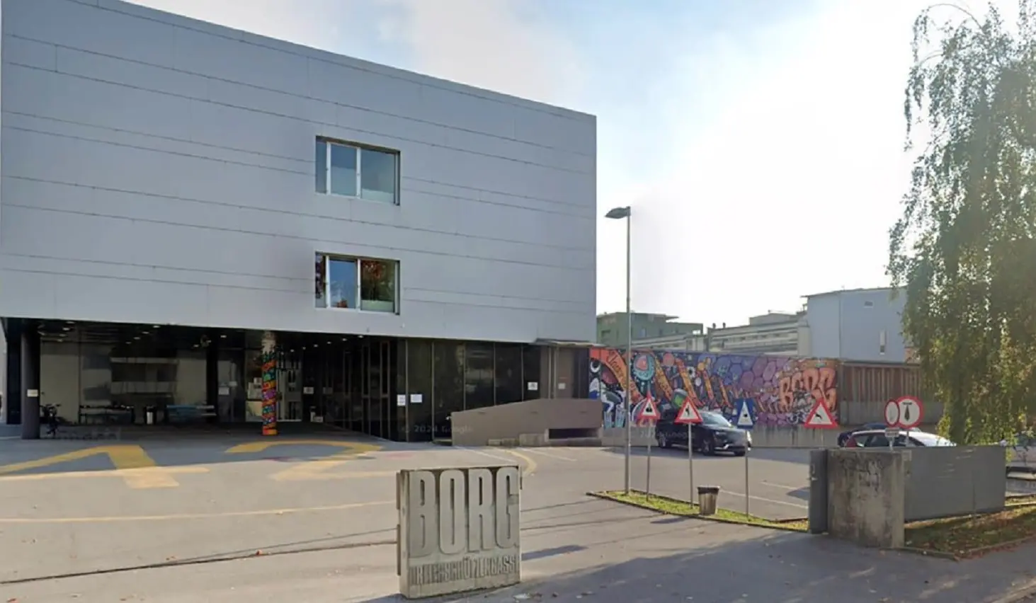 Sparatoria nella scuola Borg di Graz: ex studente uccide persone: ‘Era stato vittima di bullismo’