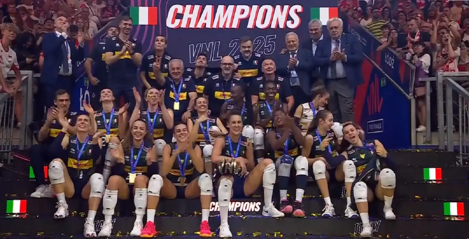 L’Italia trionfa ancora nella Volleyball Nations League 2025, la reazione di Velasco e la nota stonata