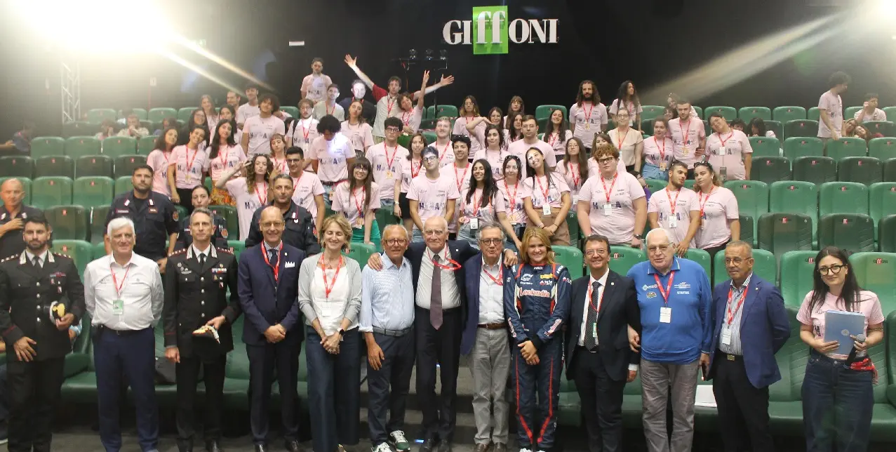 Sicurezza, sostenibilità e futuro: ACI Salerno emoziona i giovani al Giffoni Film Festival Sicurezza, sostenibilità e futuro: ACI Salerno emoziona i giovani al Giffoni Film Festival