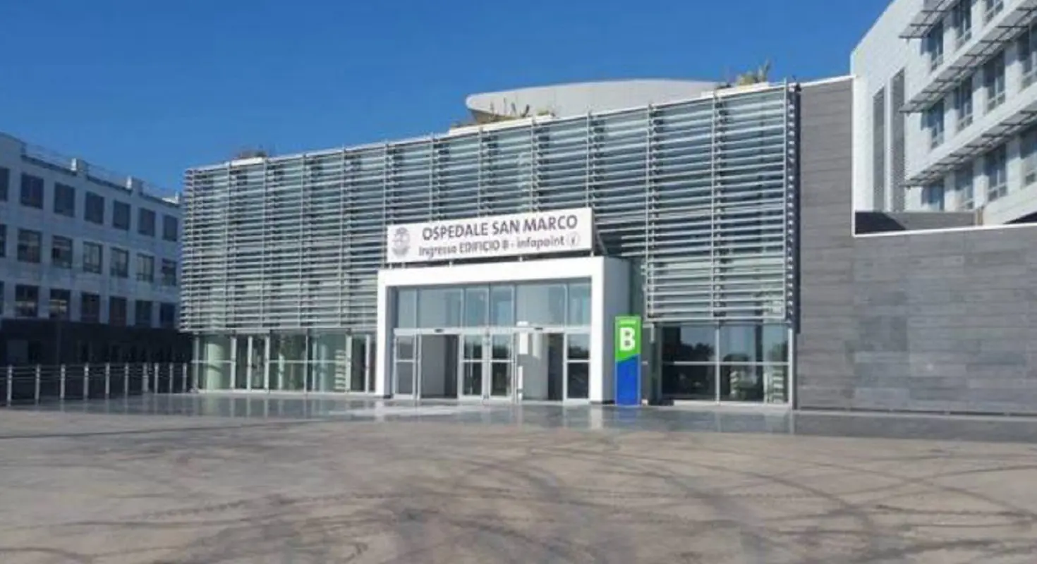 Il bambino è stato ricoverato all'ospedale San Marco di Catania