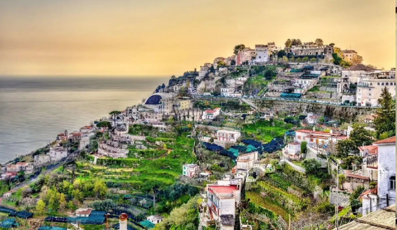 Chi ha abusato della ragazza americana a Ravello? Tutto quello che sappiamo sul fermo dell’uomo Chi ha abusato della ragazza americana a Ravello? Tutto quello che sappiamo sul fermo dell’uomo