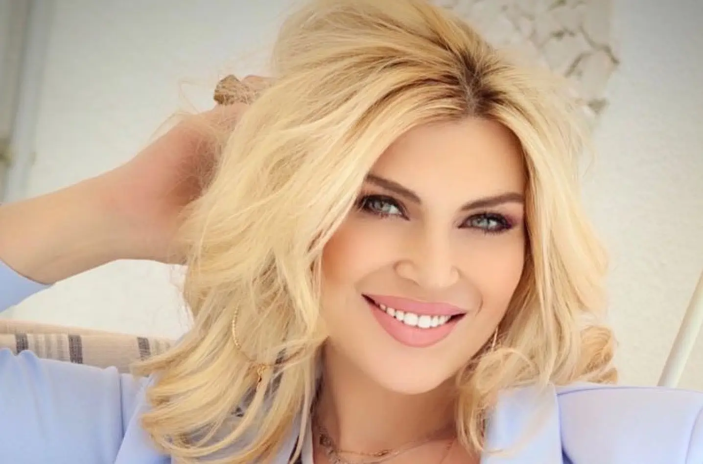 Tale e Quale Show, esclusa Nadia Rinaldi: ‘È tutto già deciso’ e arriva il sostegno di Serena Grandi e altre vip Tale e Quale Show, esclusa Nadia Rinaldi: ‘È tutto già deciso’ e arriva il sostegno di Serena Grandi e altre vip