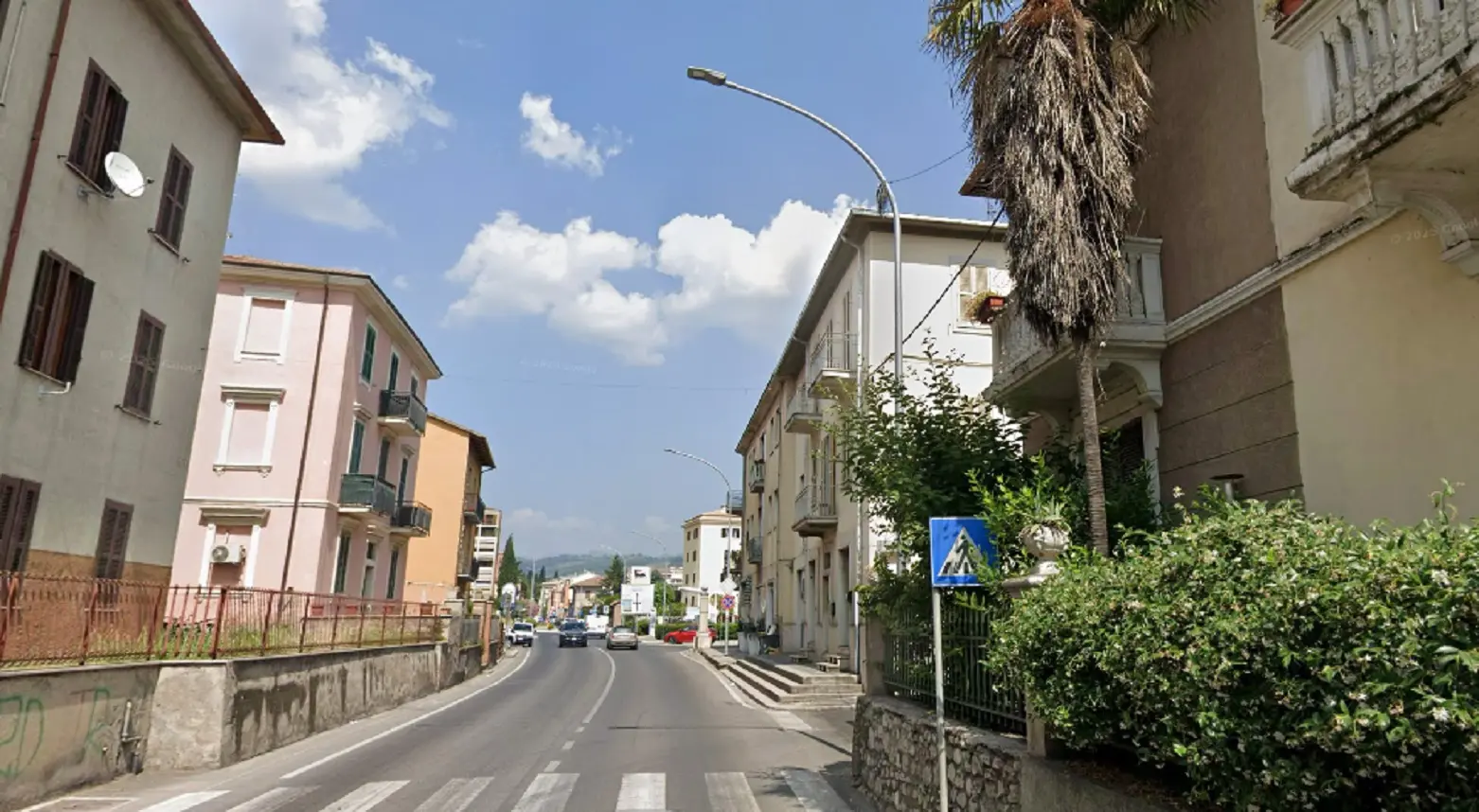 Terni, donna incinta precipita dal balcone: cos’è accaduto? Il dramma di una madre e la tragedia di un figlio perso Terni, donna incinta precipita dal balcone: cos’è accaduto? Il dramma di una madre e la tragedia di un figlio perso