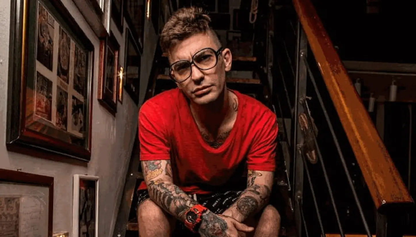 Addio a Jesto, icona del rap romano: morto a 41 anni Justin Yamanouchi, il ricordo di Fedez