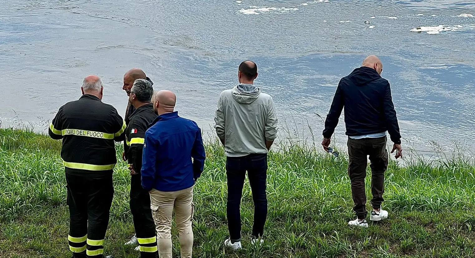 Auto si inabissa nel Po a Cremona: 67enne trovata morta, l’ipotesi Auto si inabissa nel Po a Cremona: 67enne trovata morta, l’ipotesi