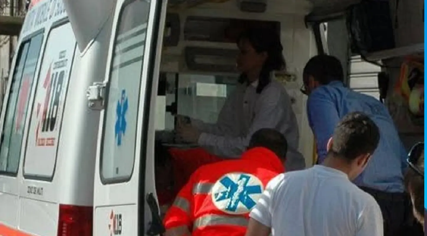 Torino, donna trovata morta in casa a Mirafiori Sud: il fratello ha vegliato il corpo per giorni Torino, donna trovata morta in casa a Mirafiori Sud: il fratello ha vegliato il corpo per giorni