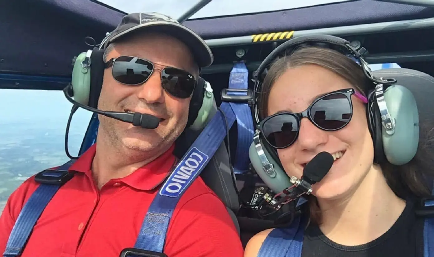 Schianto ultraleggero a Livorno Ferraris: morti il pilota Massimiliano Monticone e la figlia 18enne Schianto ultraleggero a Livorno Ferraris: morti il pilota Massimiliano Monticone e la figlia 18enne