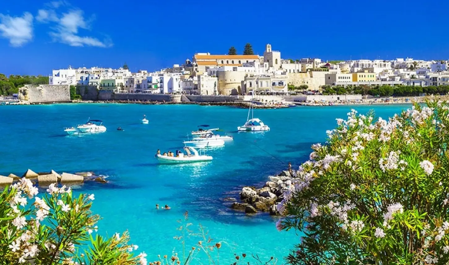 Choc in Salento, denuncia abusi sessuali da parte del proprietario della casa vacanze: ‘Proposto sconto’ Choc in Salento, denuncia abusi sessuali da parte del proprietario della casa vacanze: ‘Proposto sconto’