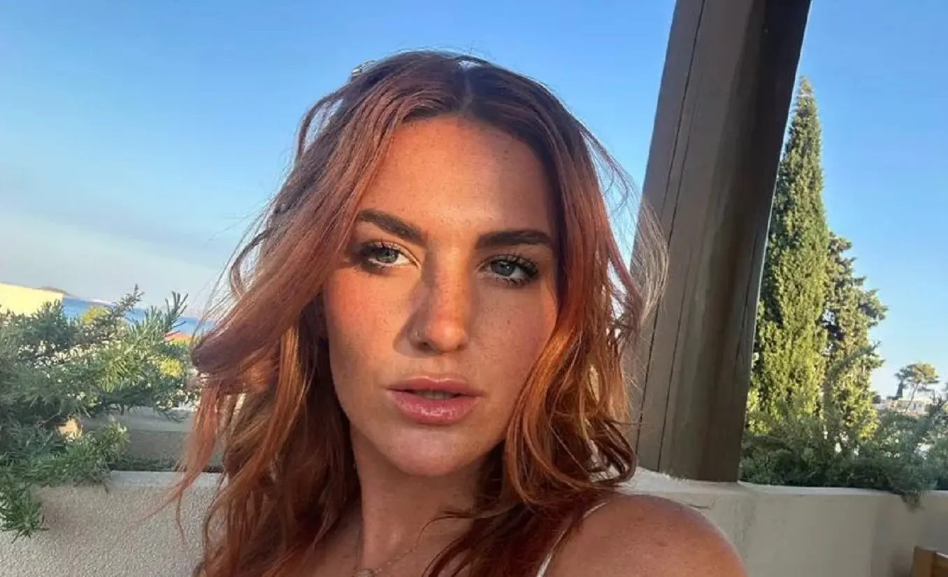 La proposta choc dell’influencer con parte intima rara per gli assorbenti usati: ‘I fan li vogliono’