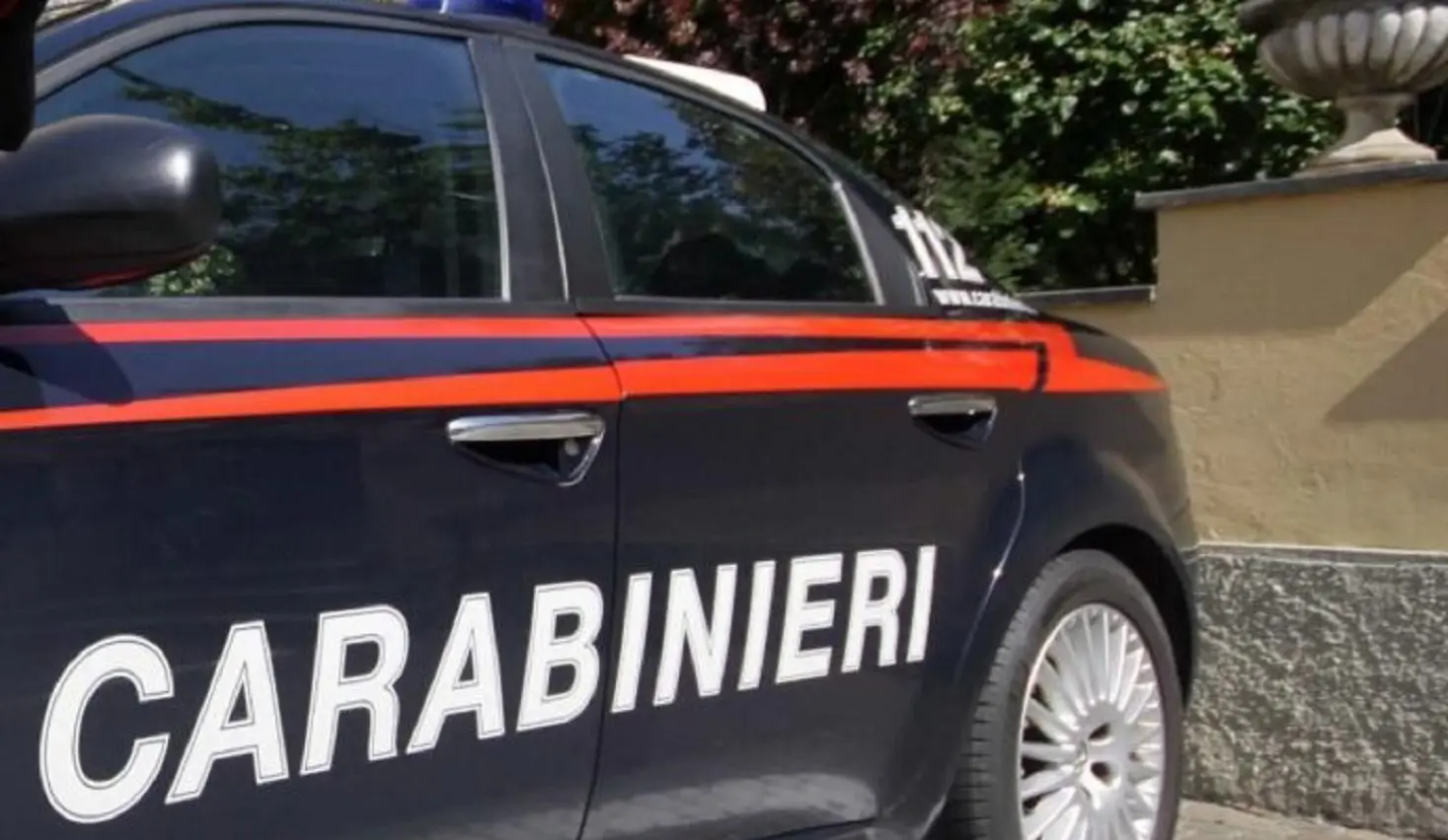 Afragola, figlio di 37 anni arrestato per aver bruciato viva la madre Vincenza Russo: ‘Era geloso’