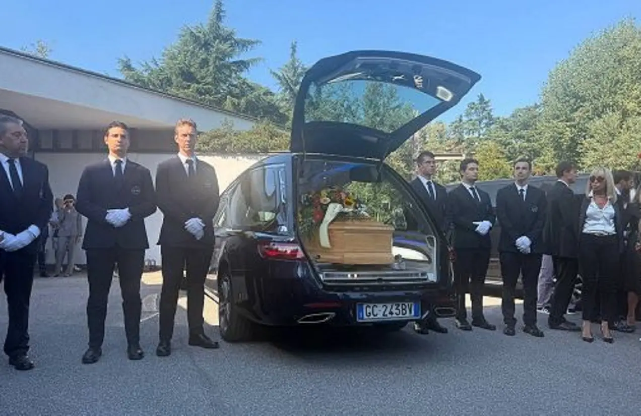 8216l8217ultima diretta di emilio8217 nessun volto mediaset ai funerali di fede brosio al vetriolo sul tg4