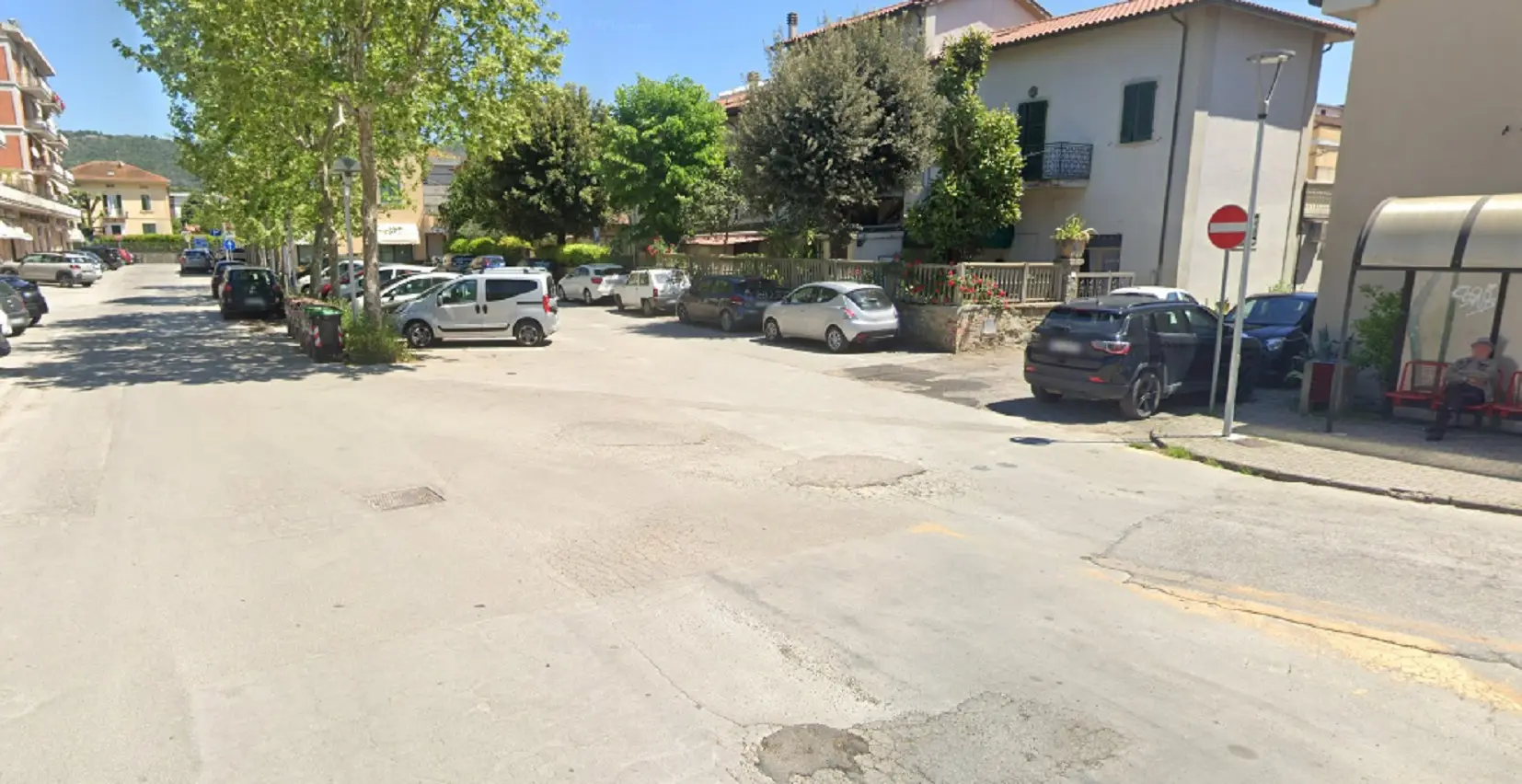 Terontola, pedone travolto e ucciso da un’auto pirata insieme al suo cane: la vittima è Donato De Carlo