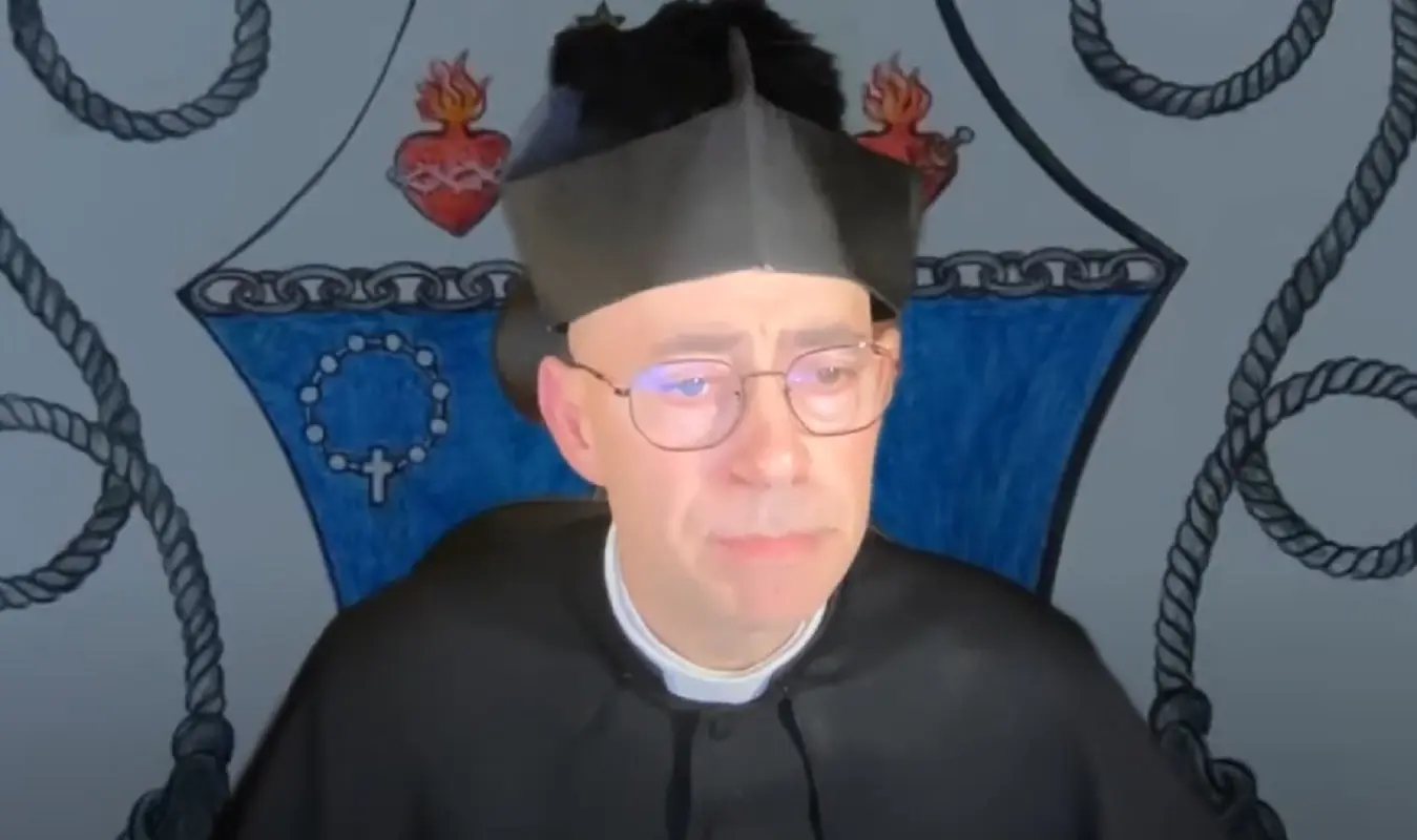 Parroco di Sermoneta sospeso dal vescovo: l’incontro online con i fedeli dopo il divieto Parroco di Sermoneta sospeso dal vescovo: l’incontro online con i fedeli dopo il divieto