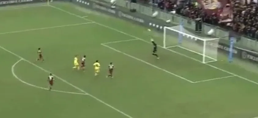 Donnarumma respinge la conclusione di Sorrentino