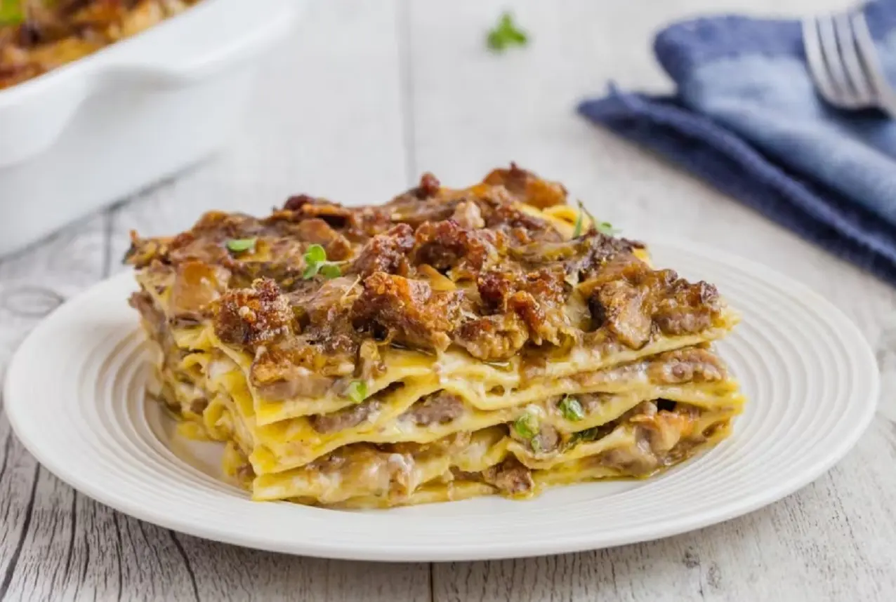 Giornalista ricoverata con vetro nell’intestino dopo aver mangiato con la figlia lasagne ad Ostia Giornalista ricoverata con vetro nell’intestino dopo aver mangiato con la figlia lasagne ad Ostia