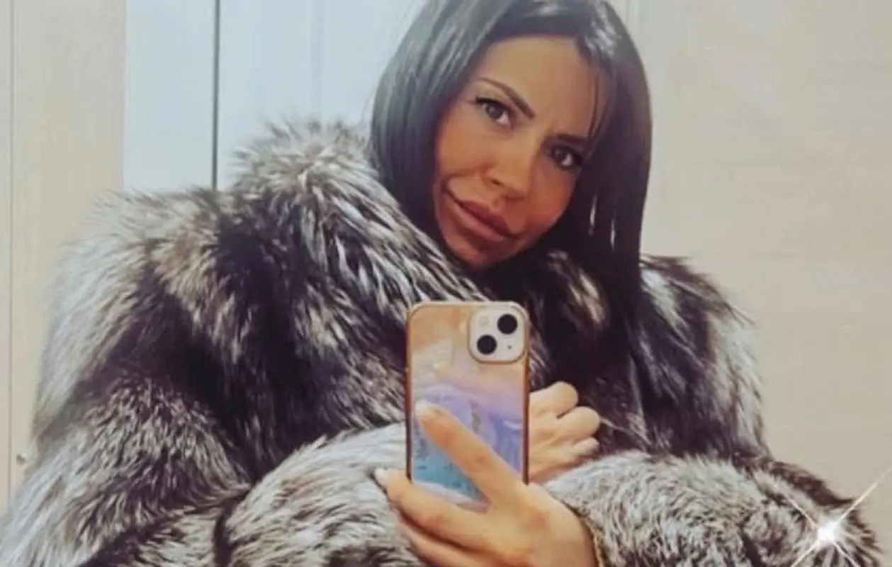 Giallo a Pomigliano: Barbara Terracciano trovata morta sulla pista ciclabile, accanto una pistola