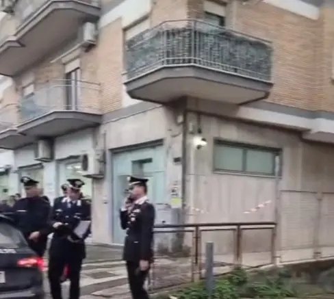 I carabinieri sul luogo della tragedia