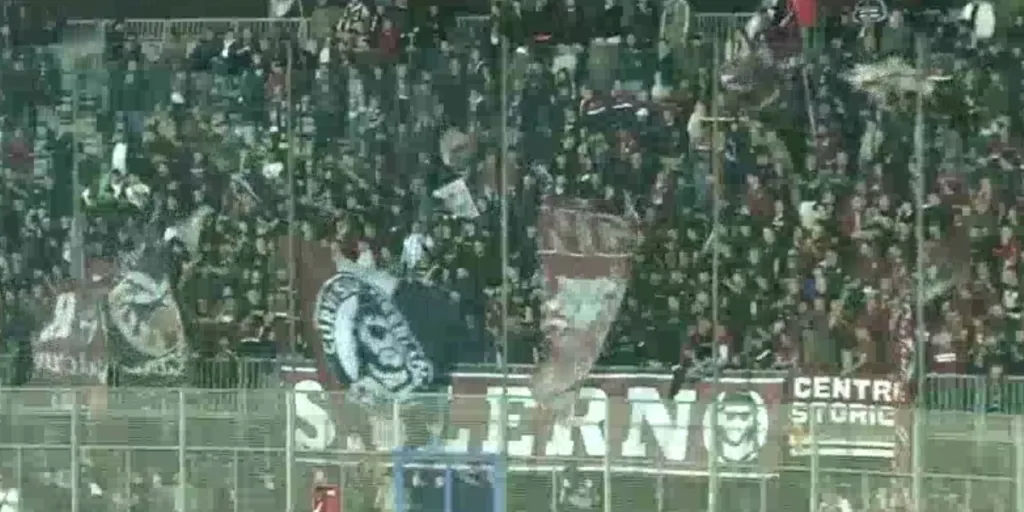 I tifosi della Salernitana a Latina