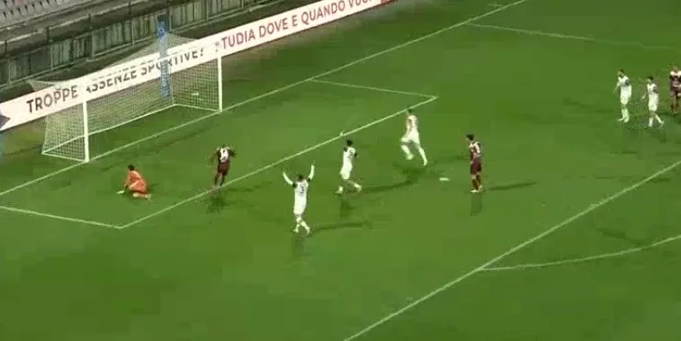 Il gol annullato a Villa