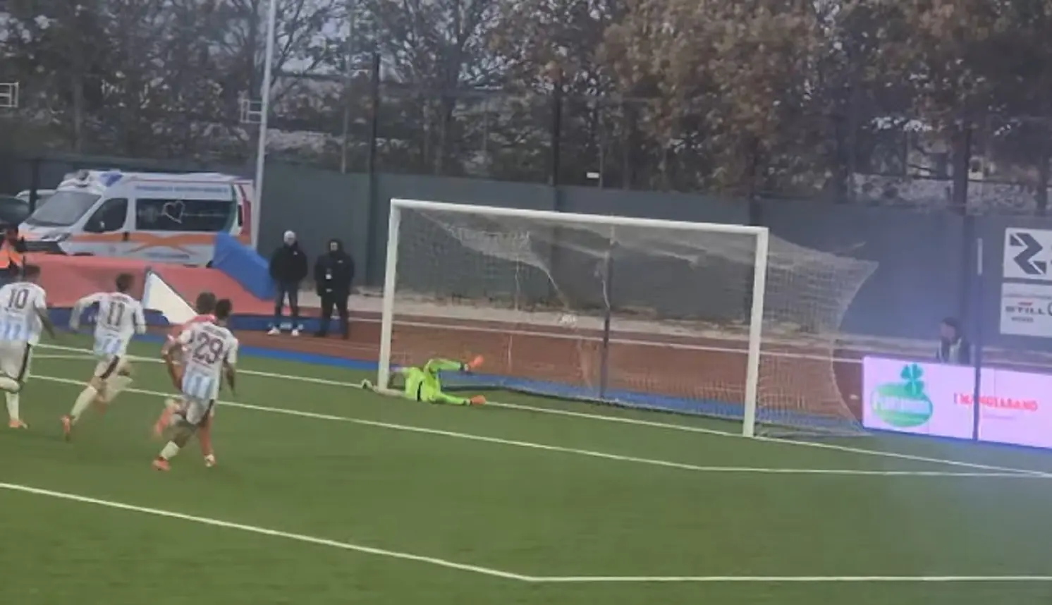 Altamura Salernitana 1 2 pagelle, 3 punti sofferti e vetta riconquistata: Golemic leader, Inglese invisibile Altamura Salernitana 1 2 pagelle, 3 punti sofferti e vetta riconquistata: Golemic leader, Inglese invisibile